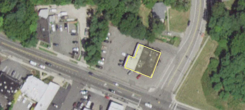 697 Country Rd