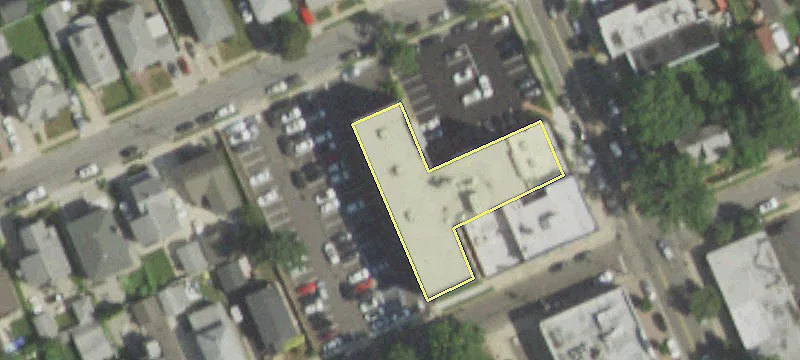 173 Mineola Blvd