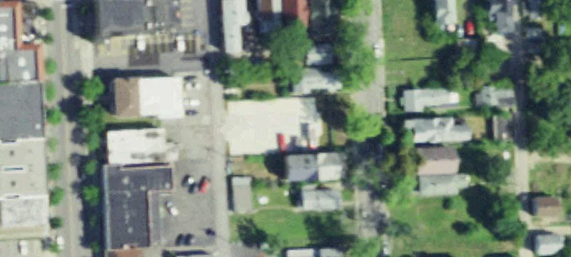 460 4th St