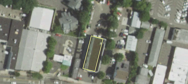 118 Merrick Rd