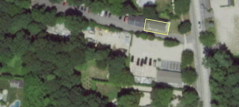 33 3rd Mile Hbr Rd