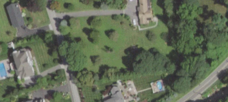 15 Old Farm S Rd