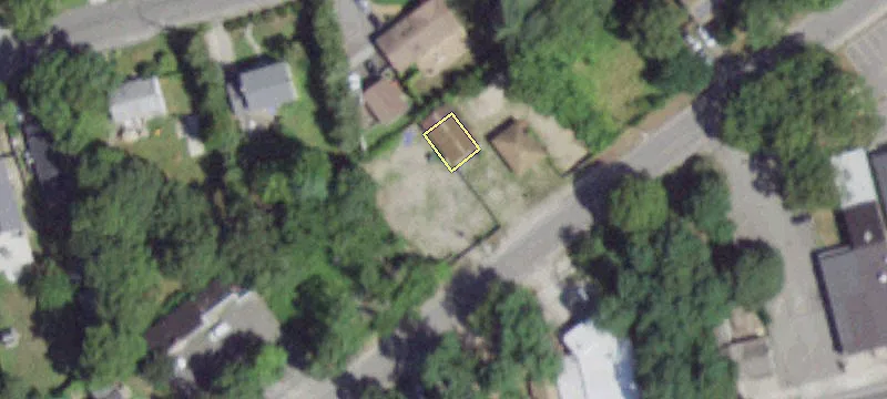 133 Commack Rd
