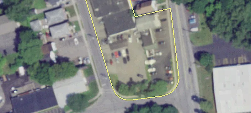100 Lincoln Rd