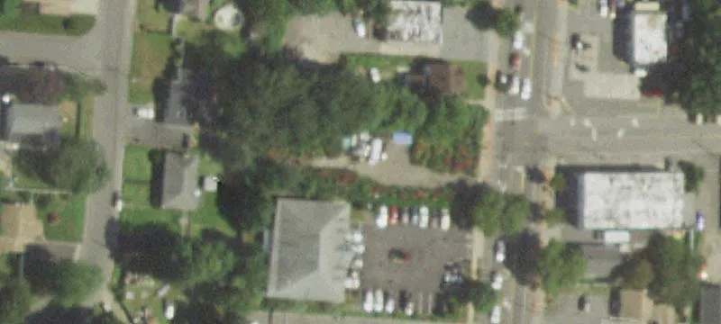 220 Higbie Ln
