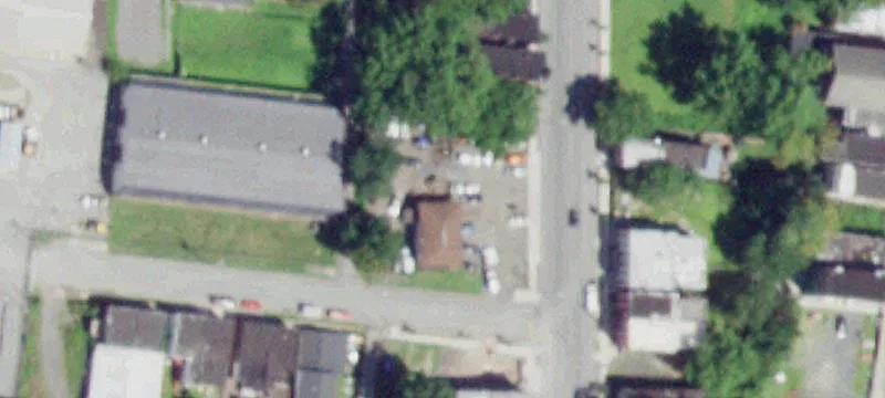 801 Riv St