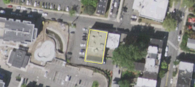 53 Hudson Ave