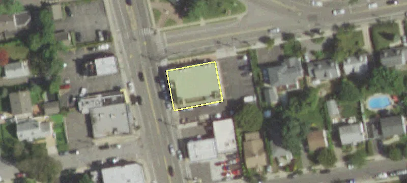 960 Willis Ave