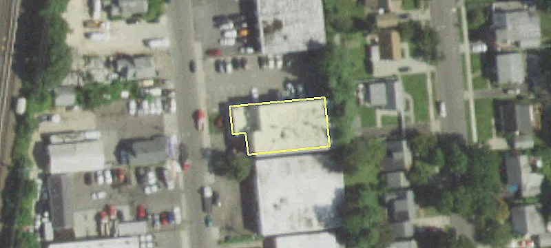 16 Midland Ave