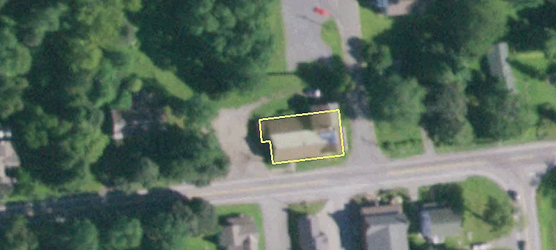 746 Charlton Rd