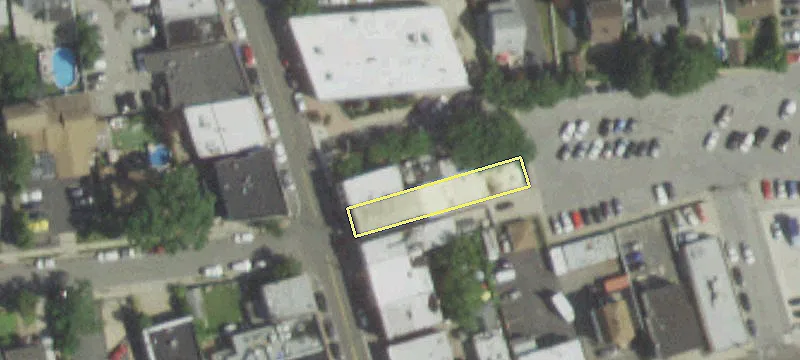 221 Bedford Ave