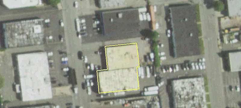 35 Central Dr