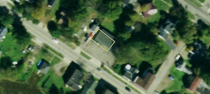 211 Erie St