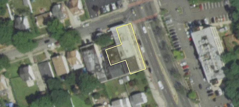 377 Nassau Rd