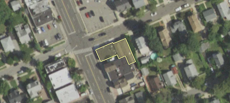398-400 Willis Ave