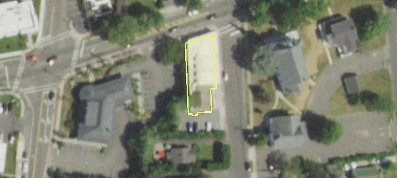 4 Cedar Ave