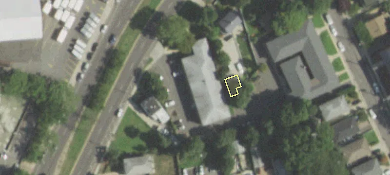 25 Peninsula Blvd
