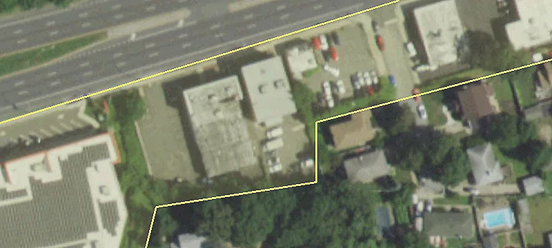 607 Sunrise Hwy