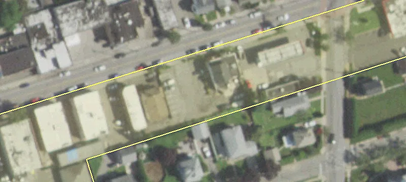 490 Westbury Ave