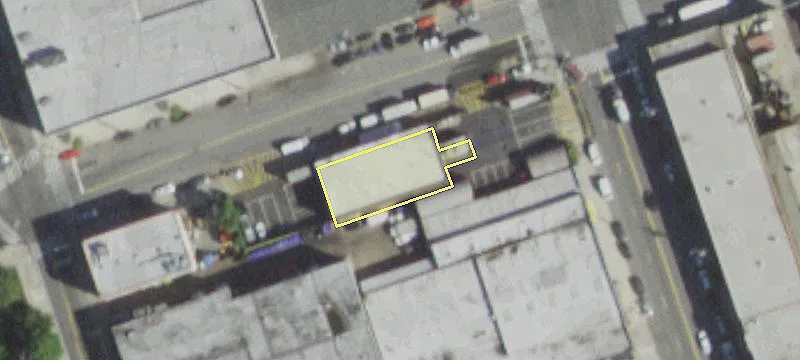 184 Maspeth Ave