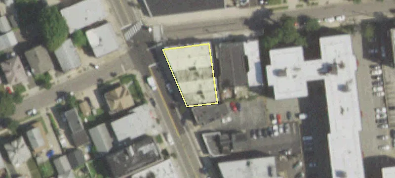 210 Willis Ave