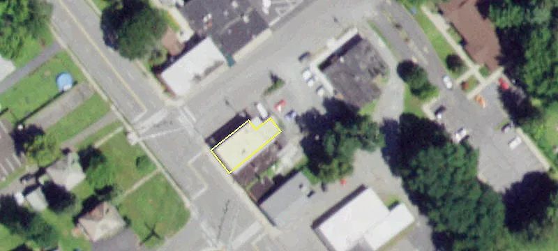 685-687 Columbia Tpke