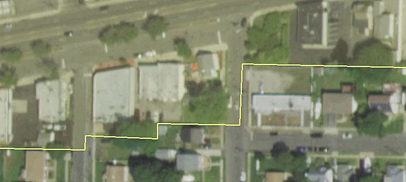 100 Merrick Rd