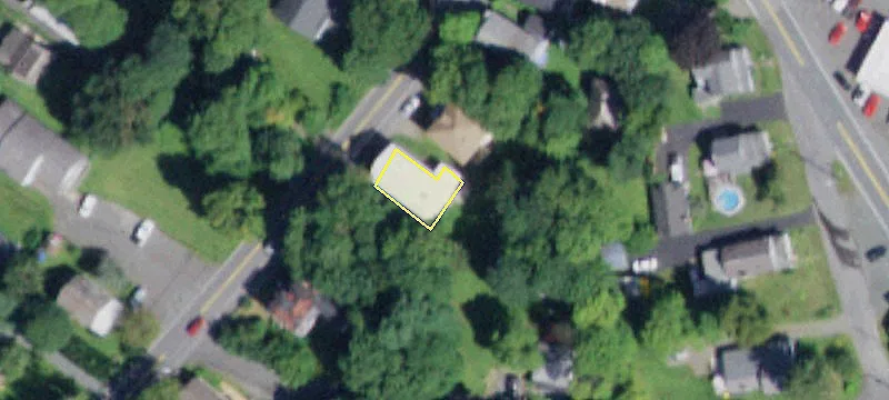 1626 Burden Lk Rd