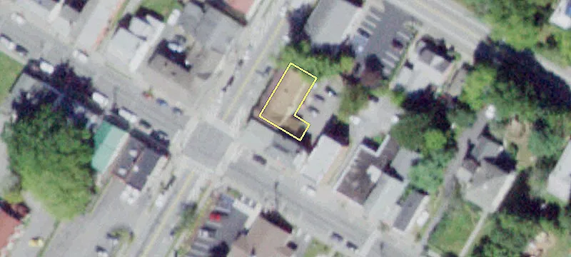 13 Un St