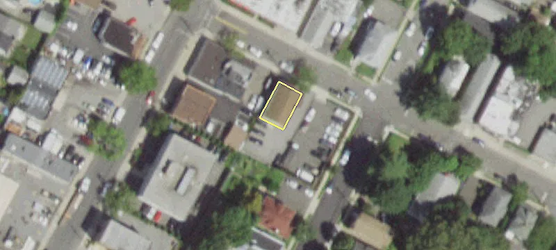 110 6th St