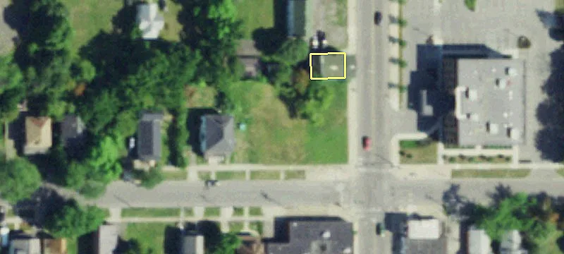 1054 Ctr Ave