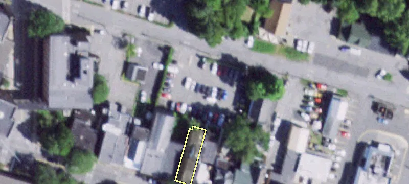 27 Jansen Ave