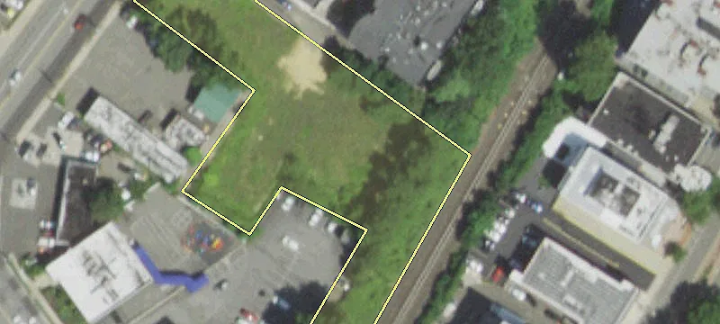 102 Cuttermill Rd