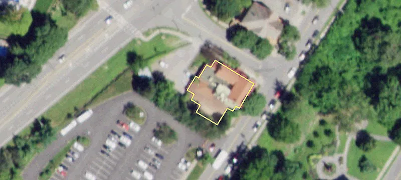 123 Maple Ave