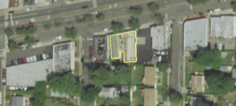 84 Merrick Rd