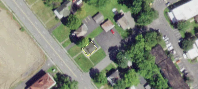 725 Columbia Tpke