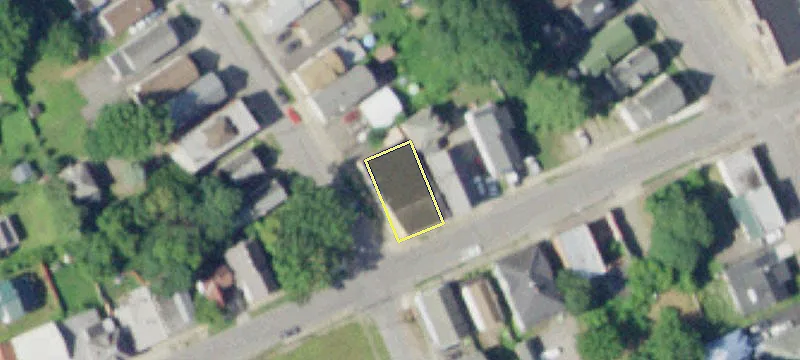 243 William St