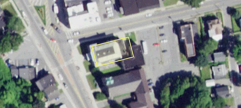122 Main St