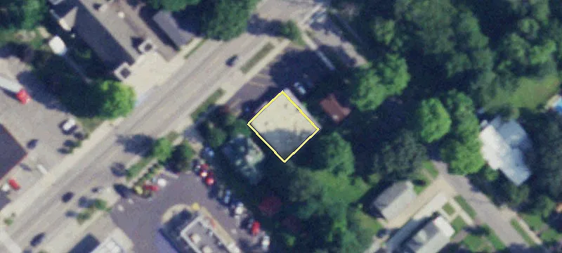 106 Main St