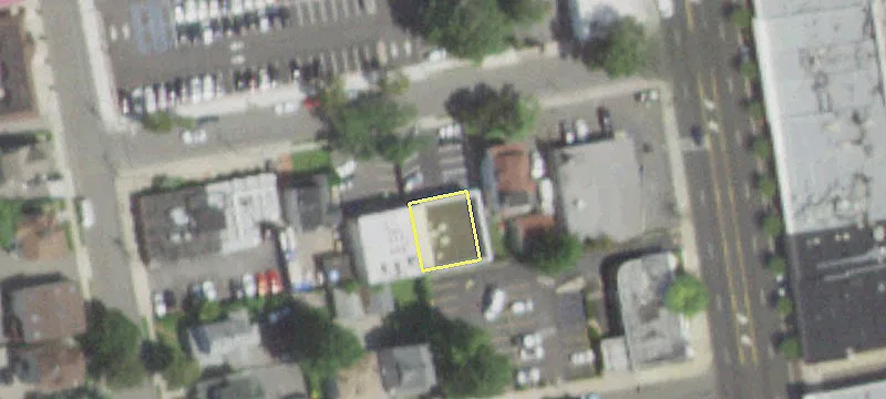 8 Maple St