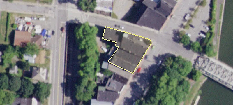 124-126 Main St