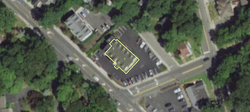 1227 Main St