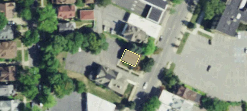 734 Main St