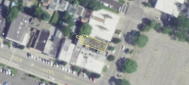 211 Main St