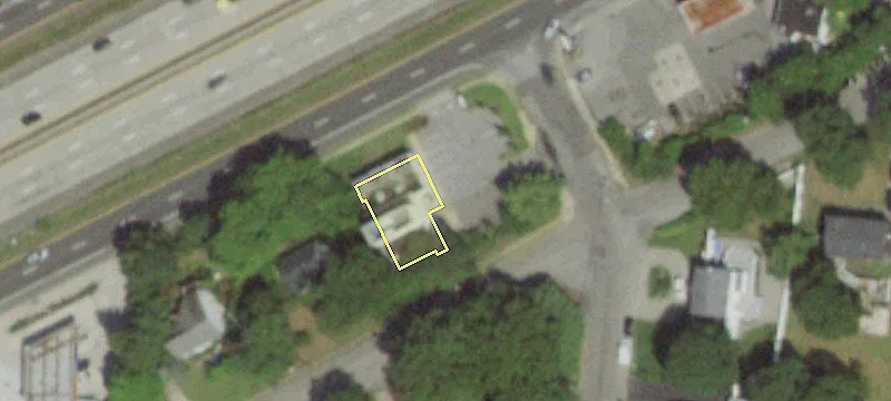 560 Sunrise Hwy