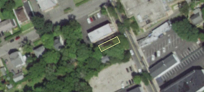 142 Railroad Ave
