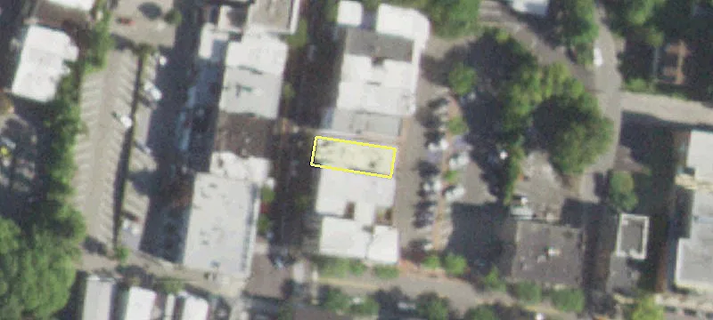 540 Warburton Ave