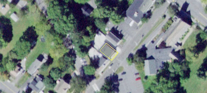24 Saint James Pl