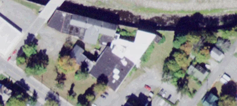 12 Hickory St
