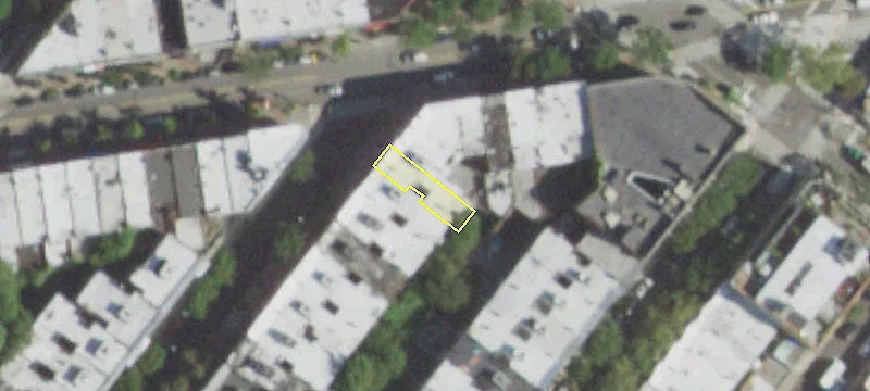 1674 Putnam Ave